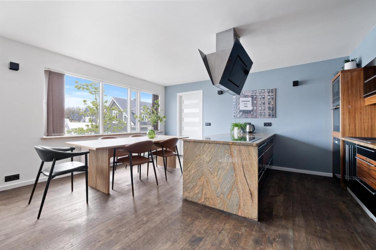 Down Town Rvk Shopping Street Living Apartment Reykjavík Exterior photo